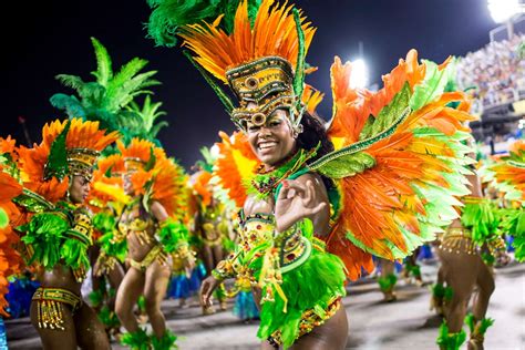 Vitor's Samba Sensation: A Rio Carnival Celebration That Shocked the World!